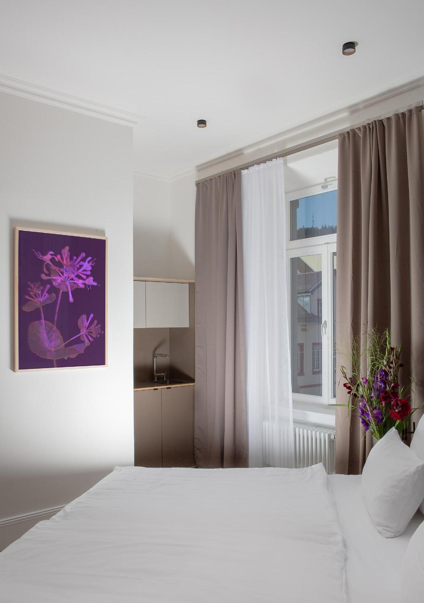 Kredell Hotel